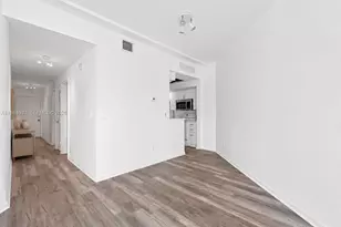 1185 Marseille Dr, Miami Beach, FL 33141 - Photo 9