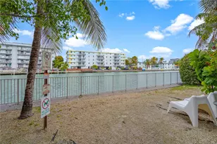 1185 Marseille Dr, Miami Beach, FL 33141 - Photo 21