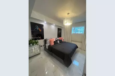 11501 NW 89th St #102, Doral, FL 33178 - Photo 7