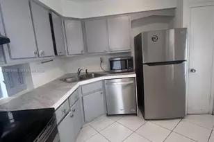 1540 NE 191st St, Miami, FL 33179 - Photo 3