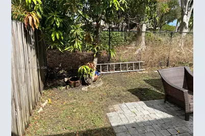 195 NE 36th Ter, Homestead, FL 33033 - Photo 7