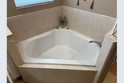 195 NE 36th Ter, Homestead, FL 33033 - Photo 43