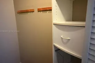 7165 NW 186th St, Hialeah, FL 33015 - Photo 9