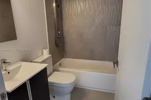 557 Michigan Ave, Miami Beach, FL 33139 - Photo 17