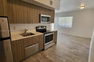 557 Michigan Ave, Miami Beach, FL 33139 - Photo 11