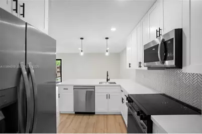 28015 SW 143rd Ct, Homestead, FL 33033 - Photo 3