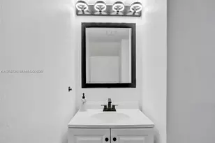 3603 Townhouse Ct, West Palm Beach, FL 33407 - Photo 13