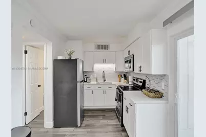 3603 Townhouse Ct, West Palm Beach, FL 33407 - Photo 9