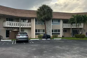 7450 Miami Lakes Dr, Miami Lakes, FL 33014 - Photo 11