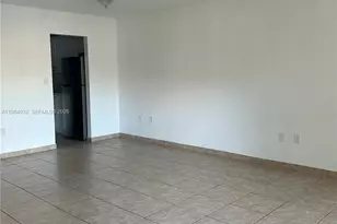 7450 Miami Lakes Dr, Miami Lakes, FL 33014 - Photo 15