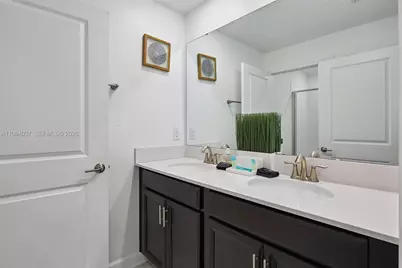 992 Leasder St, Other City - In The State Of Florida, FL 33896 - Photo 11