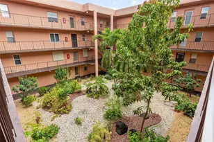 2841 Somerset Dr, Lauderdale Lakes, FL 33311 - Photo 9