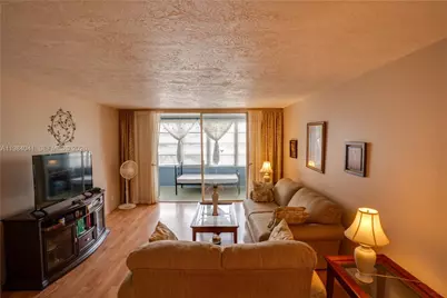 2841 Somerset Dr #318, Lauderdale Lakes, FL 33311 - Photo 1