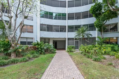 10852 N Kendall Dr #317, Miami, FL 33176 - Photo 3