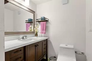 10852 N Kendall Dr, Miami, FL 33176 - Photo 13