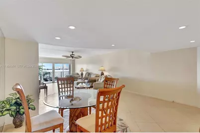 801 Lake Shore Dr #403, Lake Park, FL 33403 - Photo 7