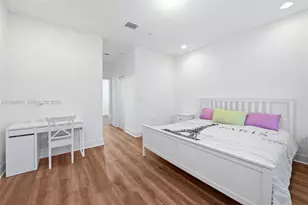 [Address not provided], Miami, FL 33180 - Photo 13