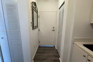 810 7th St, Miami Beach, FL 33139 - Photo 11