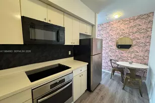 810 7th St, Miami Beach, FL 33139 - Photo 3