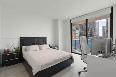 45 SW 9th St #1405, Miami, FL 33130 - Photo 19
