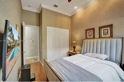 899 Spinnaker Dr W, Hollywood, FL 33019 - Photo 59