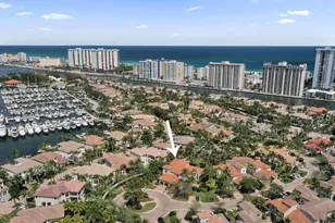 899 Spinnaker Dr W, Hollywood, FL 33019 - Photo 1