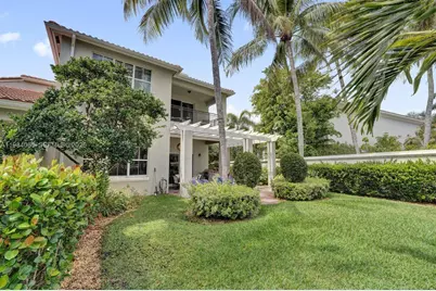 899 Spinnaker Dr W, Hollywood, FL 33019 - Photo 9