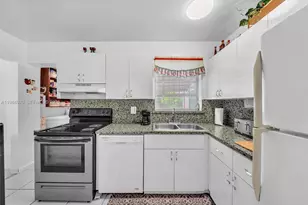 3281 NW 170th St, Miami Gardens, FL 33056 - Photo 9