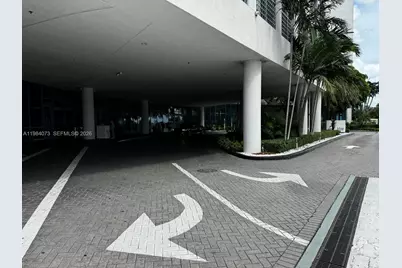 601 NE 36th St #1808, Miami, FL 33137 - Photo 31