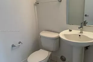 601 NE 36th St, Miami, FL 33137 - Photo 13