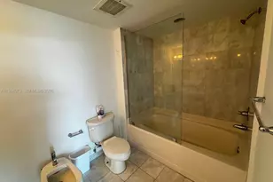 601 NE 36th St, Miami, FL 33137 - Photo 9