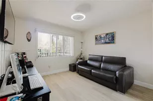 10834 W Clairmont Cir, Tamarac, FL 33321 - Photo 25