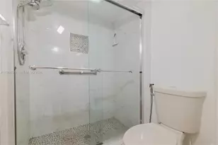 10834 W Clairmont Cir, Tamarac, FL 33321 - Photo 23