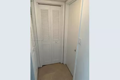 20850 San Simeon Way #107-5, Miami, FL 33179 - Photo 9