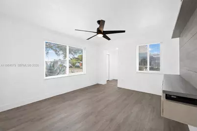 5721 SW 38 Ct #5721, Davie, FL 33314 - Photo 5