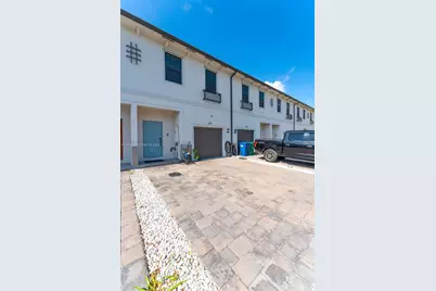 617 SW 11th St, Florida City, FL 33034 - Photo 23