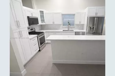 1431 NW 129th Ave, Sunrise, FL 33323 - Photo 3
