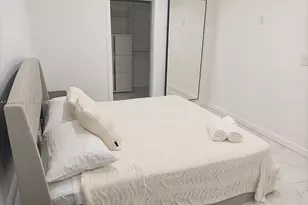 1220 NW 37th Ave, Miami, FL 33125 - Photo 11