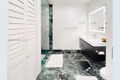 1220 NW 37th Ave #0, Miami, FL 33125 - Photo 5