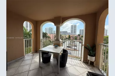 19701 E Country Club Dr #5601, Aventura, FL 33180 - Photo 17