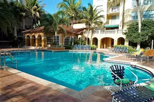 19701 E Country Club Dr, Aventura, FL 33180 - Photo 29