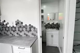 4021 NW 6th St, Miami, FL 33126 - Photo 5