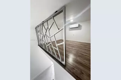 4021 NW 6th St, Miami, FL 33126 - Photo 11