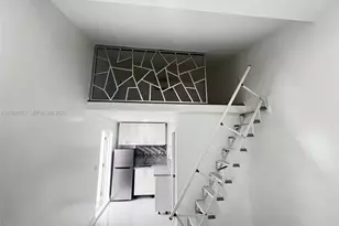 4021 NW 6th St, Miami, FL 33126 - Photo 9