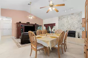 9703 NW 20th St, Coral Springs, FL 33071 - Photo 19