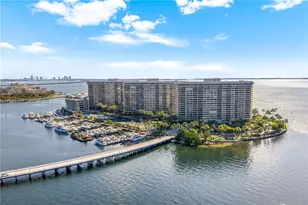 1 Grove Isle Dr, Miami, FL 33133 - Photo 39