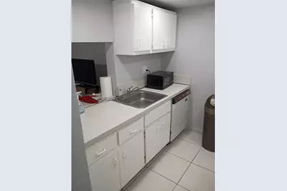 8315 SW 72nd Ave #104B, Miami, FL 33143 - Photo 7