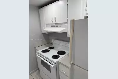 8315 SW 72nd Ave #104B, Miami, FL 33143 - Photo 9