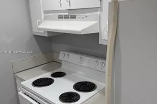 8315 SW 72nd Ave, Miami, FL 33143 - Photo 9