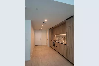 77 SE 5th St #1611, Miami, FL 33131 - Photo 13